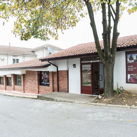 Hotel Accent Razgrad Exterior foto