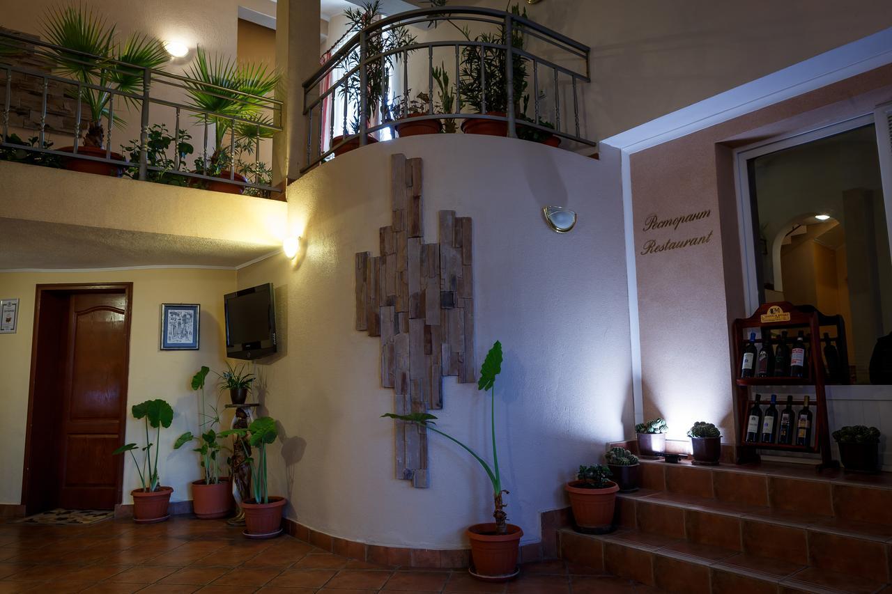 Hotel Accent Razgrad Exterior foto